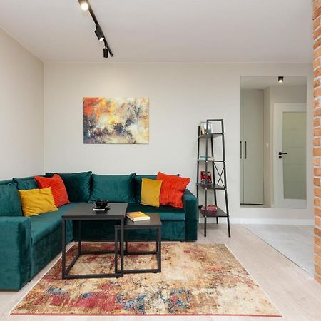 Apartments City Center Ochota By Noclegi Renters Warszawa Eksteriør bilde
